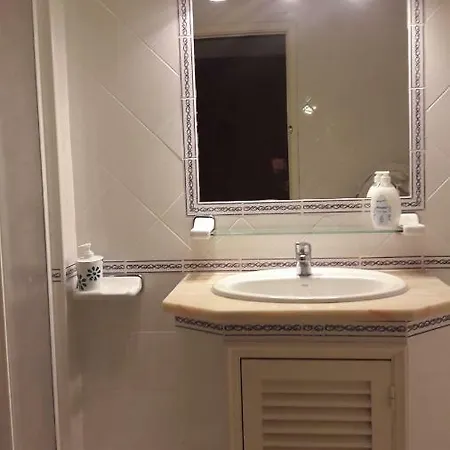 Dunfermline Apartment *